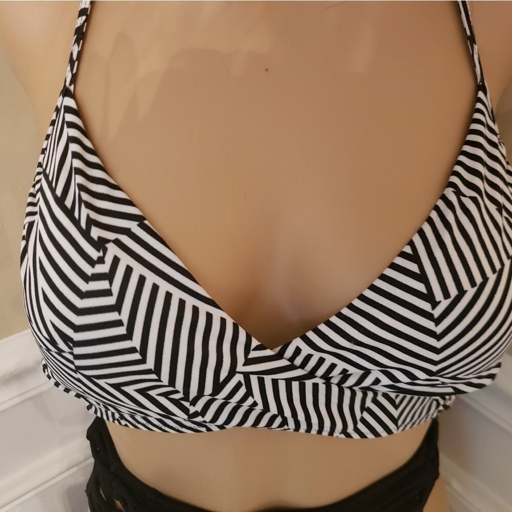 💋PINK Victoria Secret Bikini w/ Side Cut Out